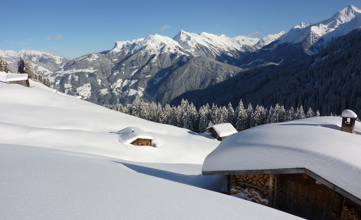 Winterurlaub in romantischen Hütten und Ski-Chalets