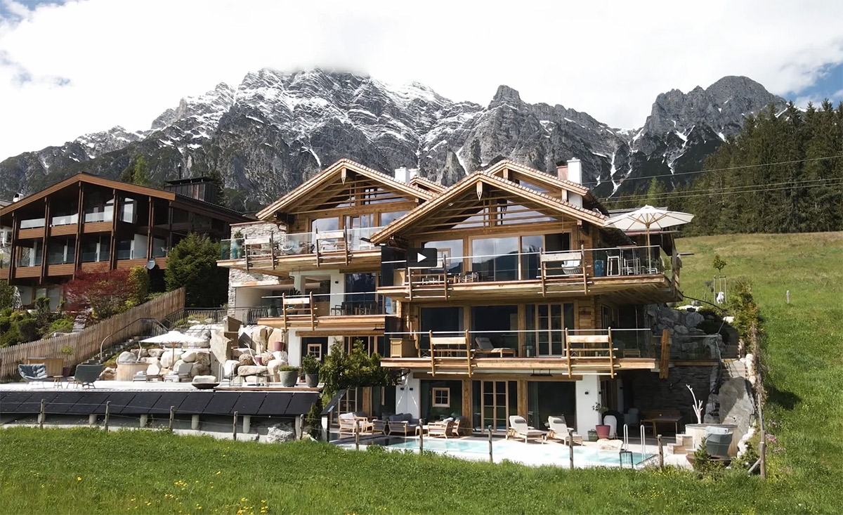 Video SENHOOG Chalets Infinitypool Private Spa Leogang